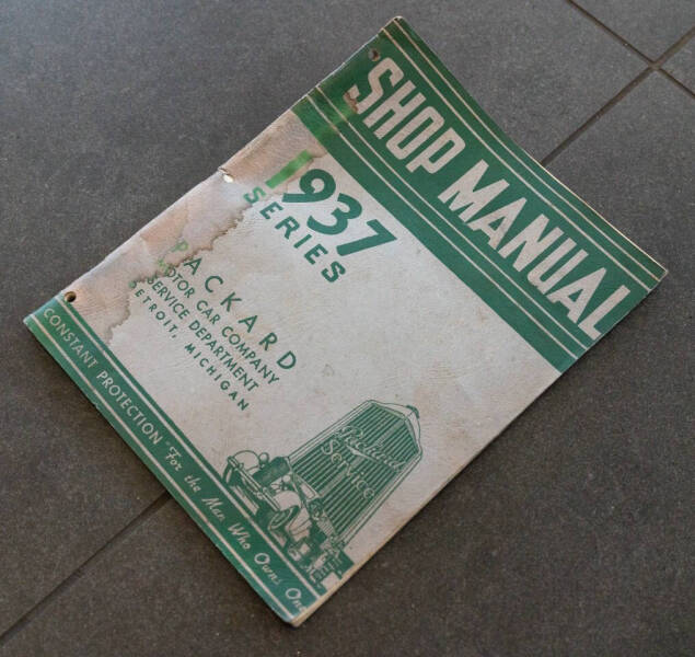 1937 Packard Super Eight