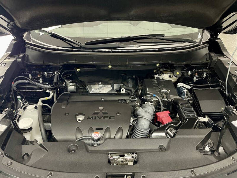 2025 Mitsubishi Outlander Sport SE