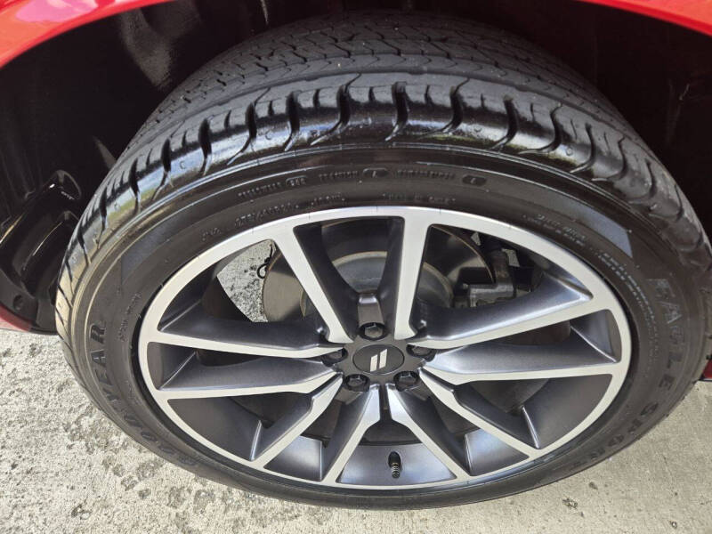 2012 Dodge Challenger R/T Plus