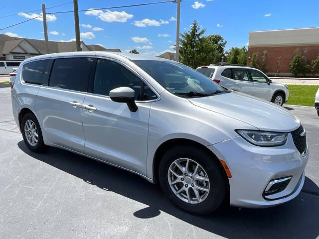 2023 Chrysler Pacifica Touring