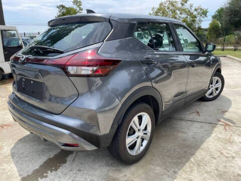 2022 Nissan Kicks S