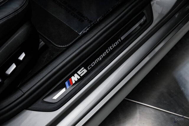 2022 BMW M5