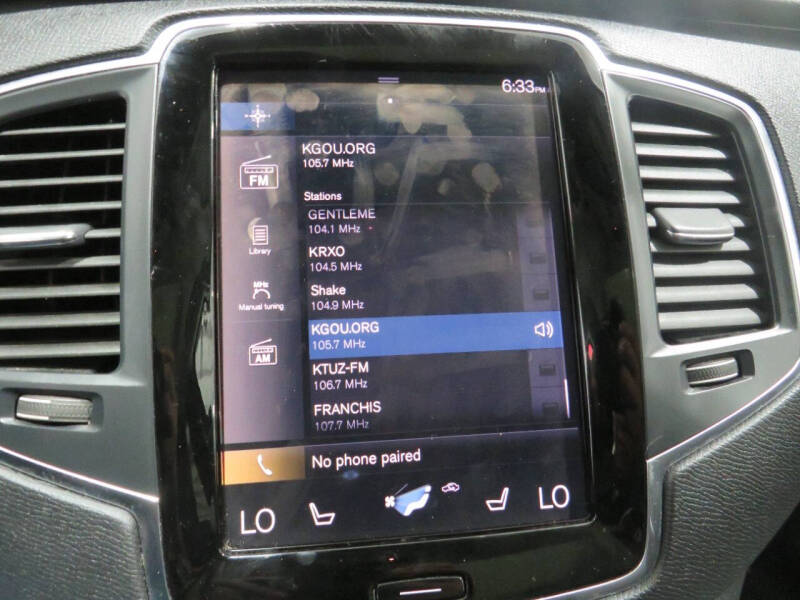 2022 Volvo XC90 T5 Momentum