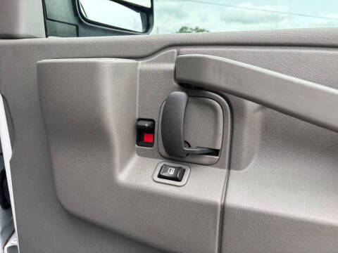 2017 Chevrolet Express 2500