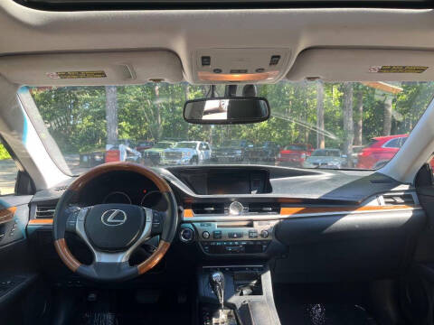 2013 Lexus ES 300h