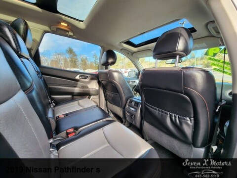 2019 Nissan Pathfinder S