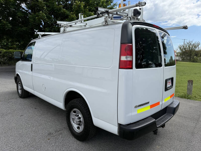 2017 Chevrolet Express 2500