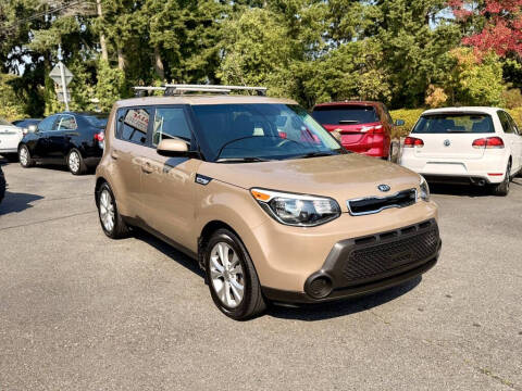 2015 Kia Soul +