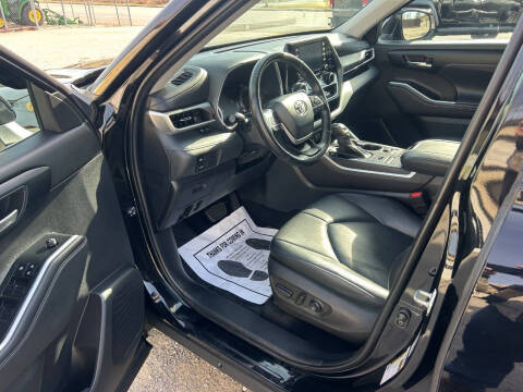 2022 Toyota Highlander XLE