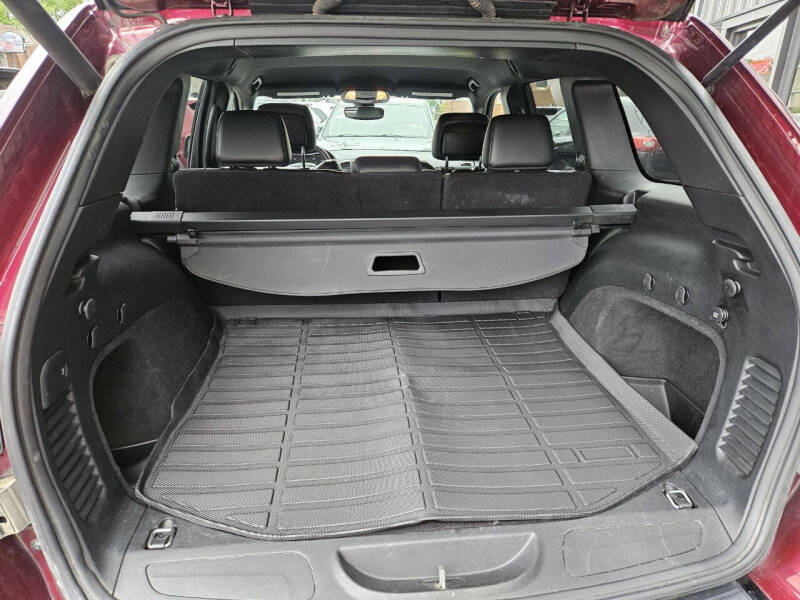 2017 Jeep Grand Cherokee Laredo