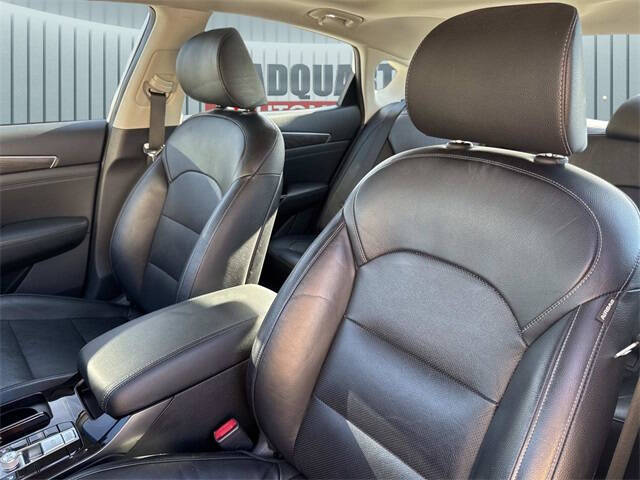 2020 Kia Cadenza Technology