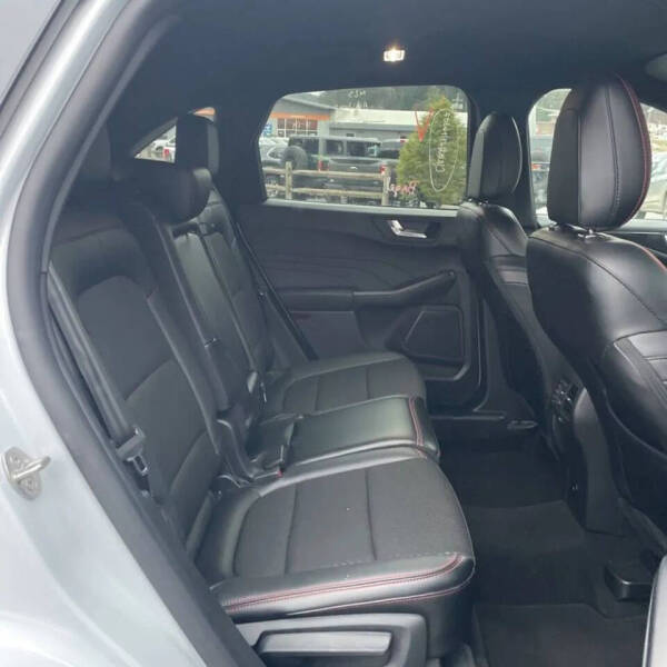 2025 Ford Escape ST-Line Select