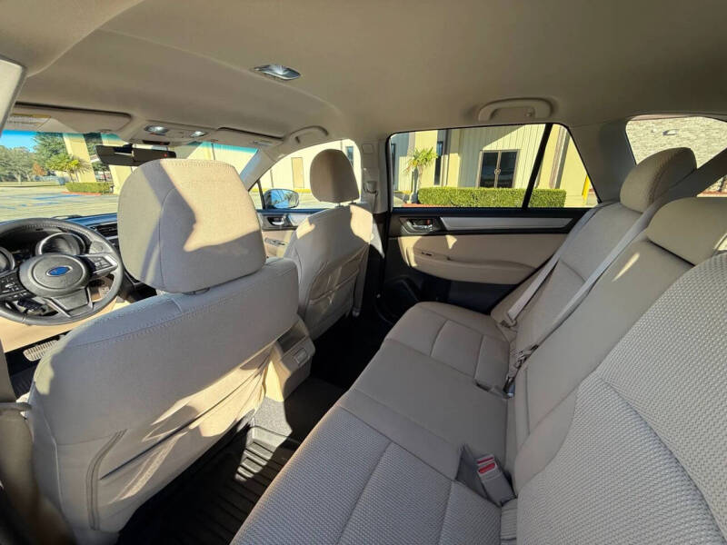 2018 Subaru Outback 2.5i Premium