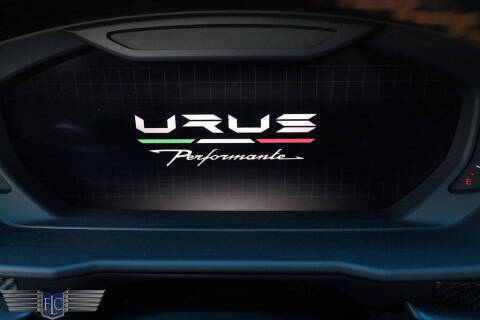 2024 Lamborghini Urus Performante