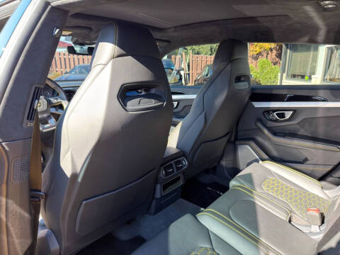 2020 Lamborghini Urus