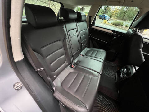 2016 Volkswagen Touareg TDI Sport