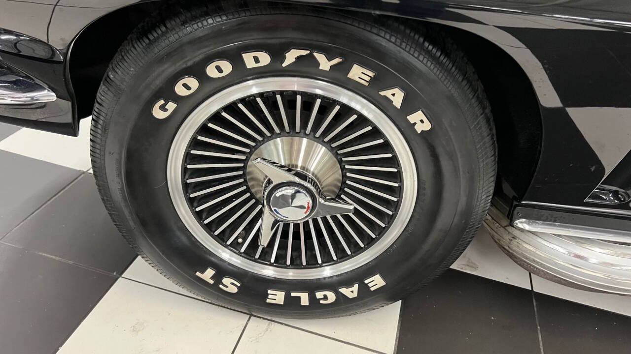1966 Chevrolet Corvette 33