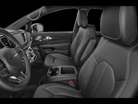 2025 Chrysler Voyager LX