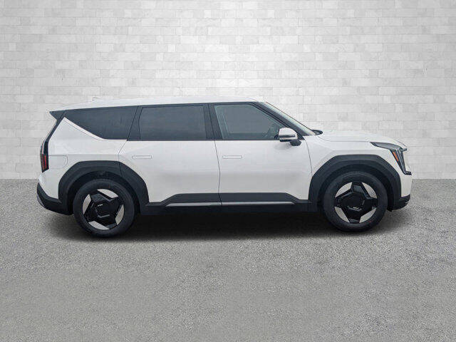 2024 Kia EV9 Light