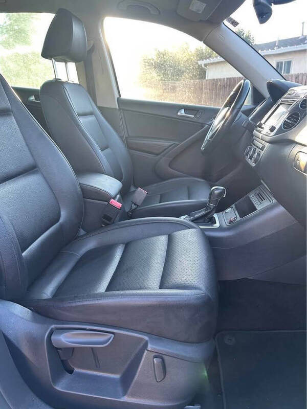 2017 Volkswagen Tiguan 2.0T Wolfsburg Edition