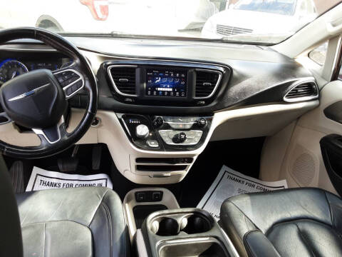 2020 Chrysler Pacifica Touring L