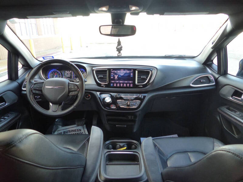 2018 Chrysler Pacifica Touring L