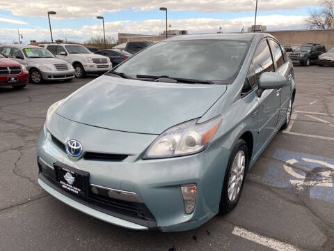 2013 Toyota Prius Plug-in Hybrid