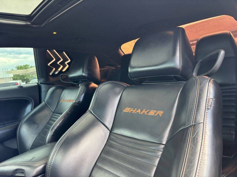 2015 Dodge Challenger R/T Plus Shaker