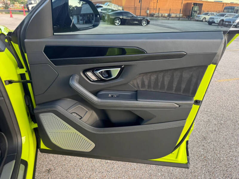 2022 Lamborghini Urus