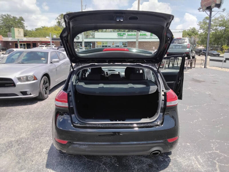 2018 Kia Forte5 LX