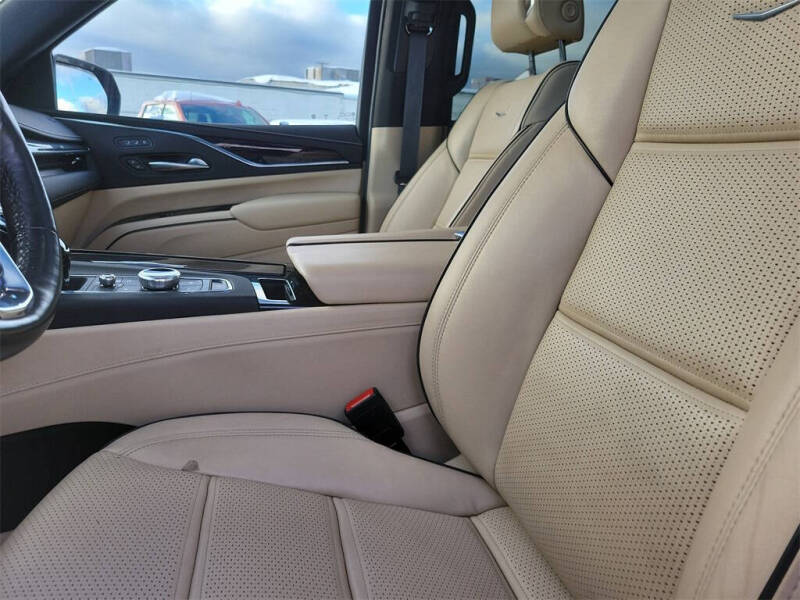 2023 Cadillac Escalade Premium Luxury