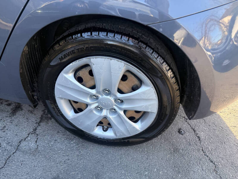 2016 Kia Forte5 LX