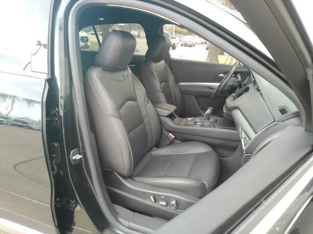 2019 Cadillac XT4 Premium Luxury