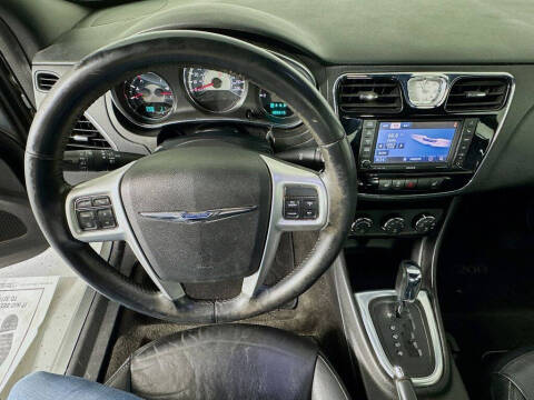 2013 Chrysler 200 Limited