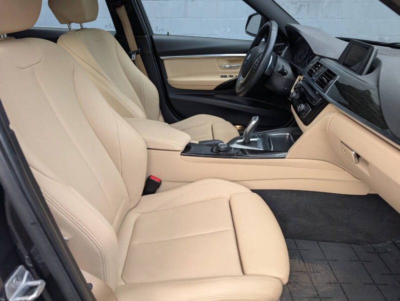 2017 BMW 3 Series 330e iPerformance