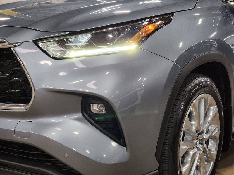 2022 Toyota Highlander Limited