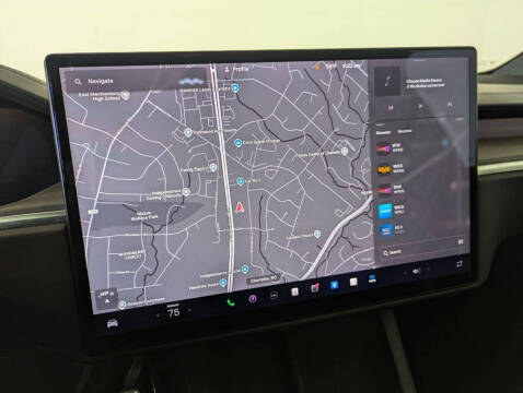 2023 Tesla Model X Standard Range