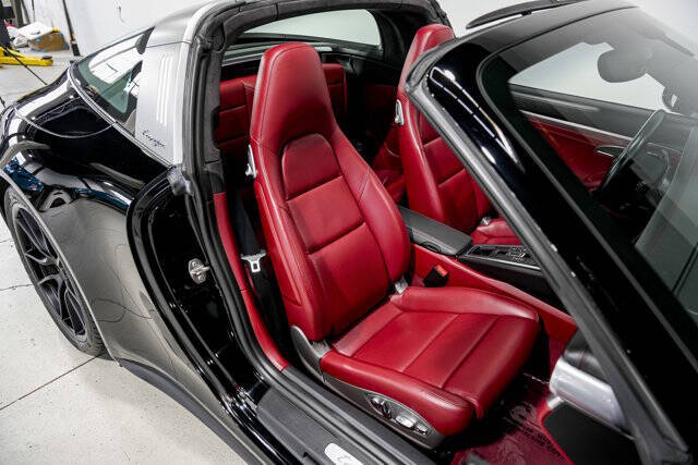 2015 Porsche 911 Targa 4S