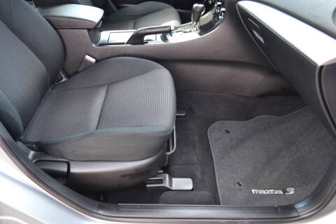 2012 Mazda MAZDA3 i Touring