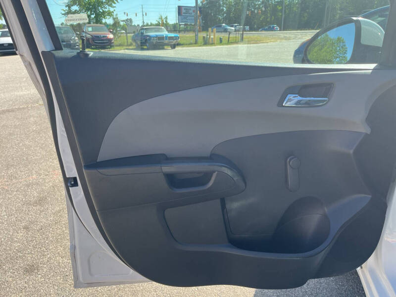 2012 Chevrolet Sonic LS