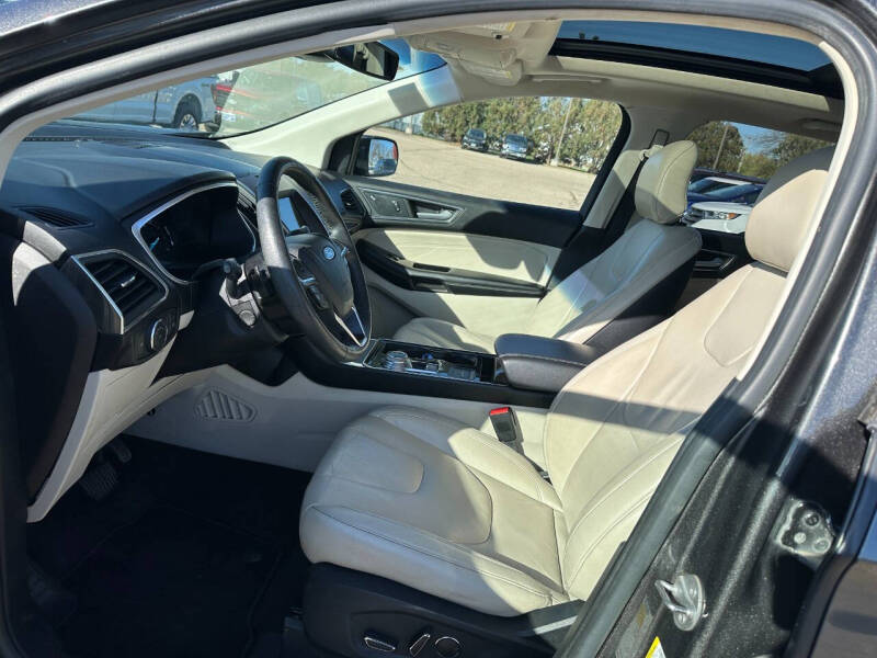 2019 Ford Edge Titanium