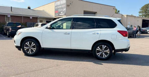 2017 Nissan Pathfinder S