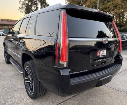 2017 Cadillac Escalade Luxury