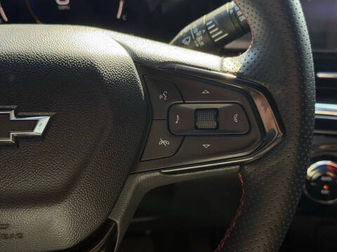 2025 Chevrolet Trax RS