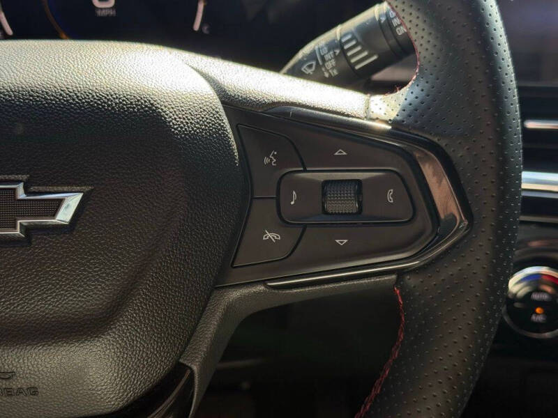 2025 Chevrolet Trax RS