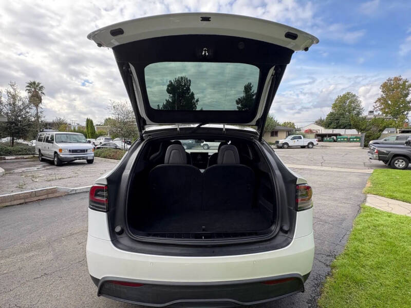 2022 Tesla Model X Plaid