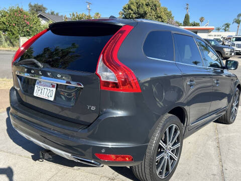 2016 Volvo XC60 T5 Drive-E Premier
