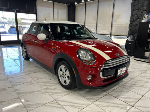 2015 MINI Hardtop 4 Door Cooper