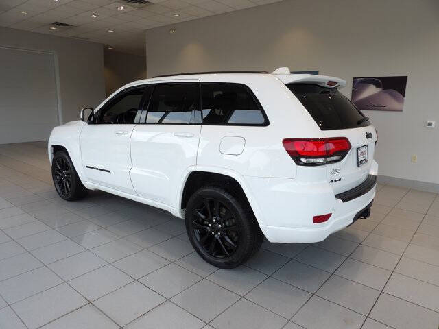 2017 Jeep Grand Cherokee Altitude