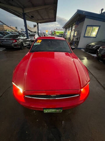2014 Ford Mustang V6